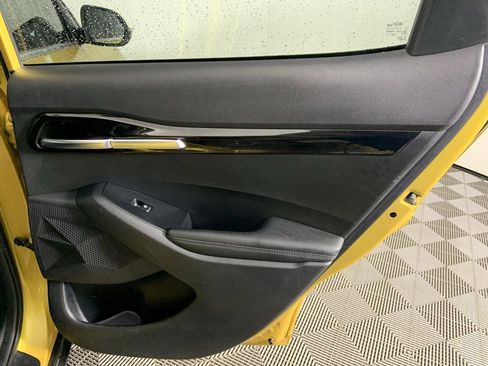 Used 2021 Kia Seltos SX w/ SX Sunroof Package image 24