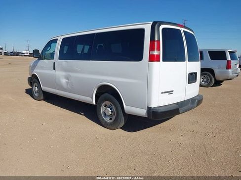 Used 2016 Chevrolet Express 2500 LS RWD image 3