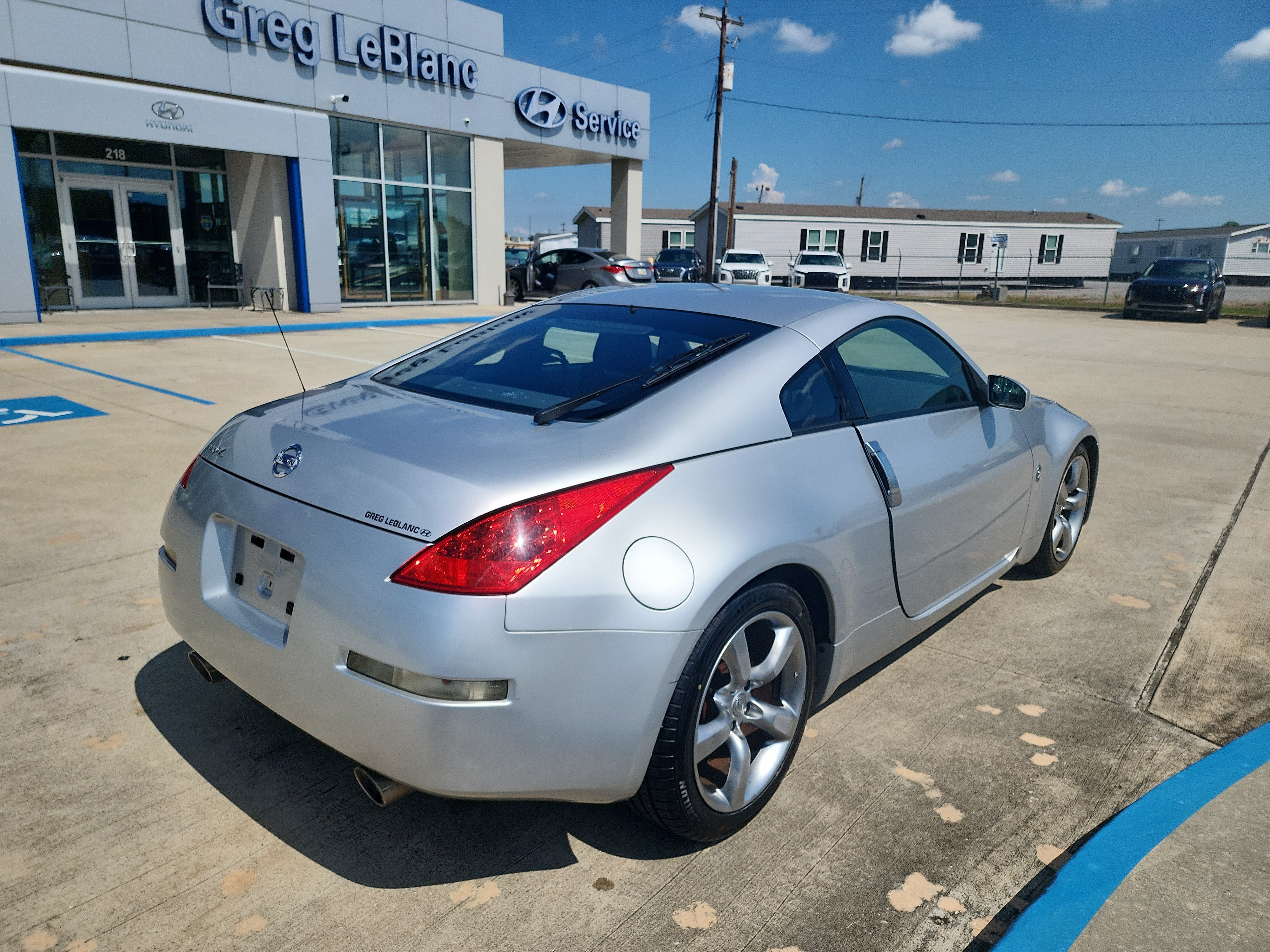 Used 2006 Nissan 350Z Enthusiast RWD image 7