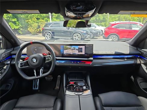 Used 2026 BMW M5 Touring w/ M Driver's Package AWD/4WD image 17