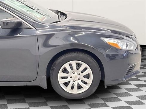 Used 2017 Nissan Altima 2.5 S w/ Power Driver Seat Package image 8