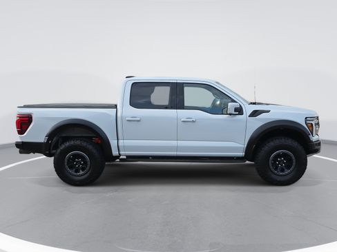 Used 2025 Ford F150 Raptor image 4