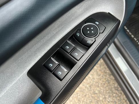 New 2025 Ford Maverick XLT w/ XLT Luxury Package image 12