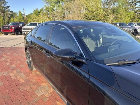 Used 2023 Honda Accord Sport image 18