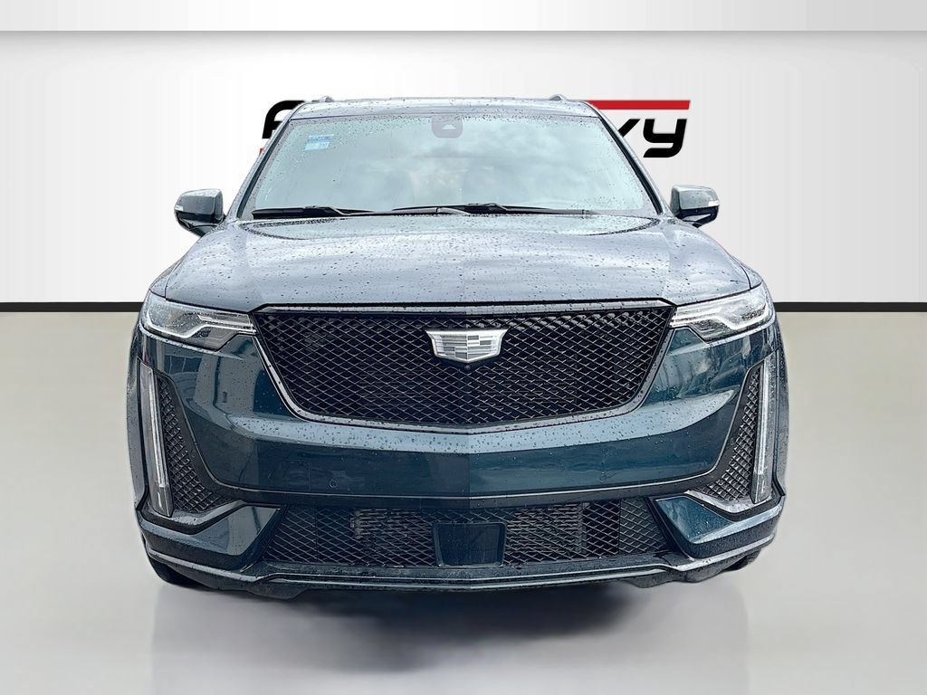 Used 2024 Cadillac XT6 Sport w/ LPO, ONYX Package AWD/4WD image 2