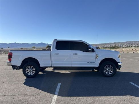 Certified 2022 Ford F250 Lariat w/ Chrome Package image 4