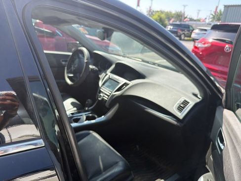 Used 2018 Acura TLX w/ Technology Package FWD image 4