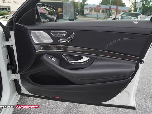 Used 2017 Mercedes-Benz S 550e image 29
