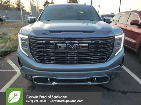 Used 2024 GMC Sierra 1500 Denali Ultimate image 2