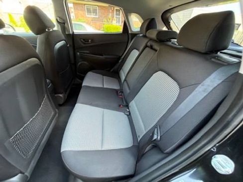 Used 2021 Hyundai Kona SEL AWD/4WD image 17
