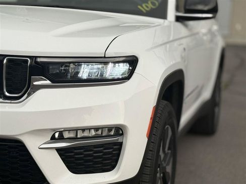 Used 2022 Jeep Grand Cherokee Limited 4xe AWD/4WD image 12