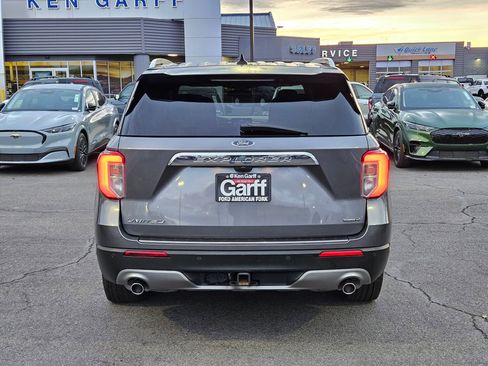 Used 2021 Ford Explorer Limited image 7