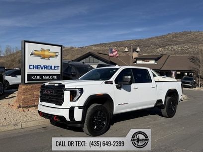 Used 2025 GMC Sierra 2500 AT4