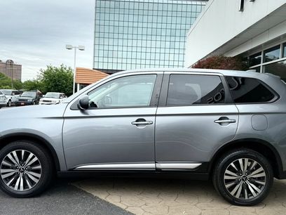 Used 2020 Mitsubishi Outlander ES