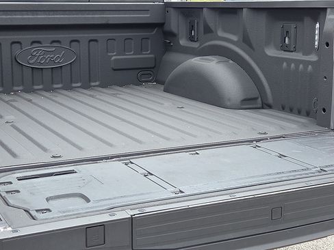 Used 2021 Ford F150 Lariat AWD/4WD image 9
