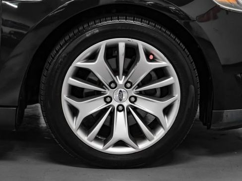 Used 2015 Ford Taurus Limited FWD image 49
