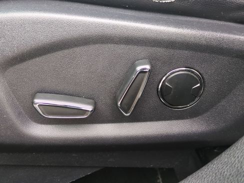 Used 2016 Ford Explorer Limited image 28