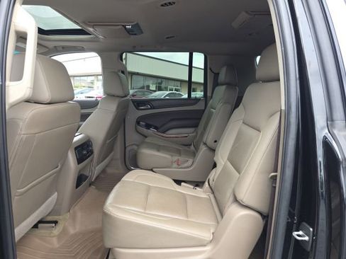 Used 2017 Chevrolet Suburban Premier AWD/4WD image 45