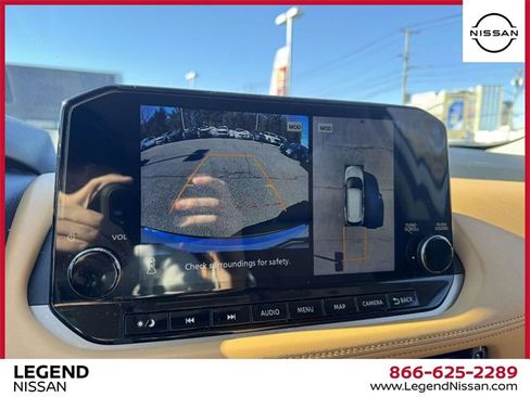 Used 2023 Nissan Rogue Platinum w/ Platinum Premium Package image 24