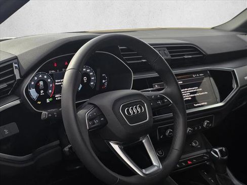 Certified 2025 Audi Q3 2.0T Premium w/ Convenience Package image 14