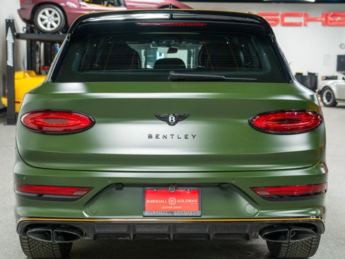 Used 2025 Bentley Bentayga image 7