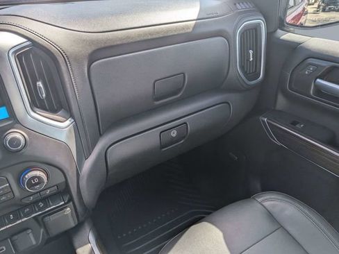 Used 2020 Chevrolet Silverado 1500 LT Trail Boss AWD/4WD image 18