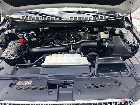Used 2024 Lincoln Navigator Reserve AWD/4WD image 32