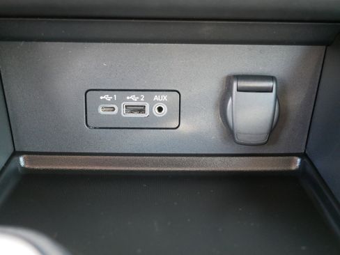 Certified 2023 Nissan Sentra SV w/ Trunk Package FWD image 31