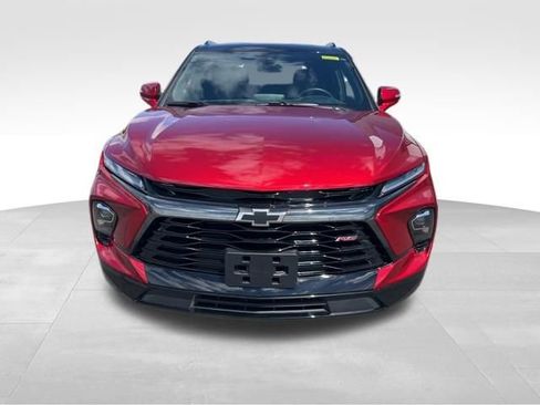 Used 2025 Chevrolet Blazer RS AWD/4WD image 2