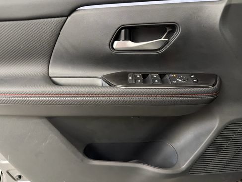 New 2026 Nissan Kicks SR w/ SR Premium Package FWD image 22