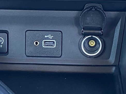 Used 2025 Nissan Sentra S FWD image 32