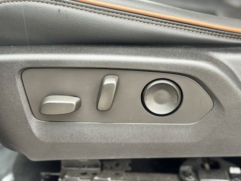 Used 2023 GMC Canyon AT4 w/ AT4 Premium Package image 21