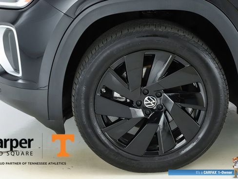 Used 2025 Volkswagen Atlas SE w/ Panoramic Sunroof Package AWD/4WD image 44