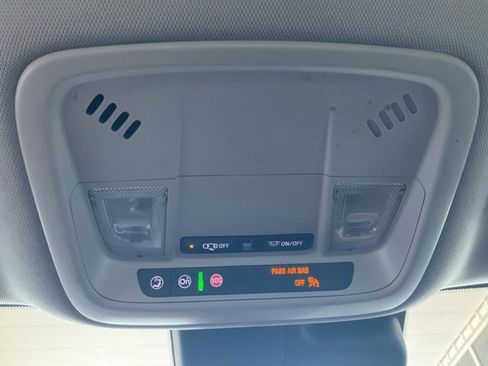 Used 2024 Chevrolet Malibu LT image 16