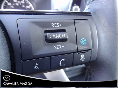 Used 2023 Nissan Rogue SL image 24