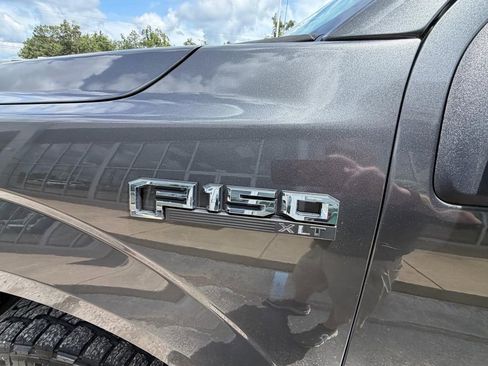Used 2019 Ford F150 XLT w/ Equipment Group 302A Luxury AWD/4WD image 9