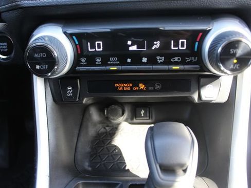 Certified 2022 Toyota RAV4 XLE FWD image 37