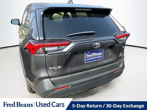 Used 2024 Toyota RAV4 LE AWD/4WD image 39