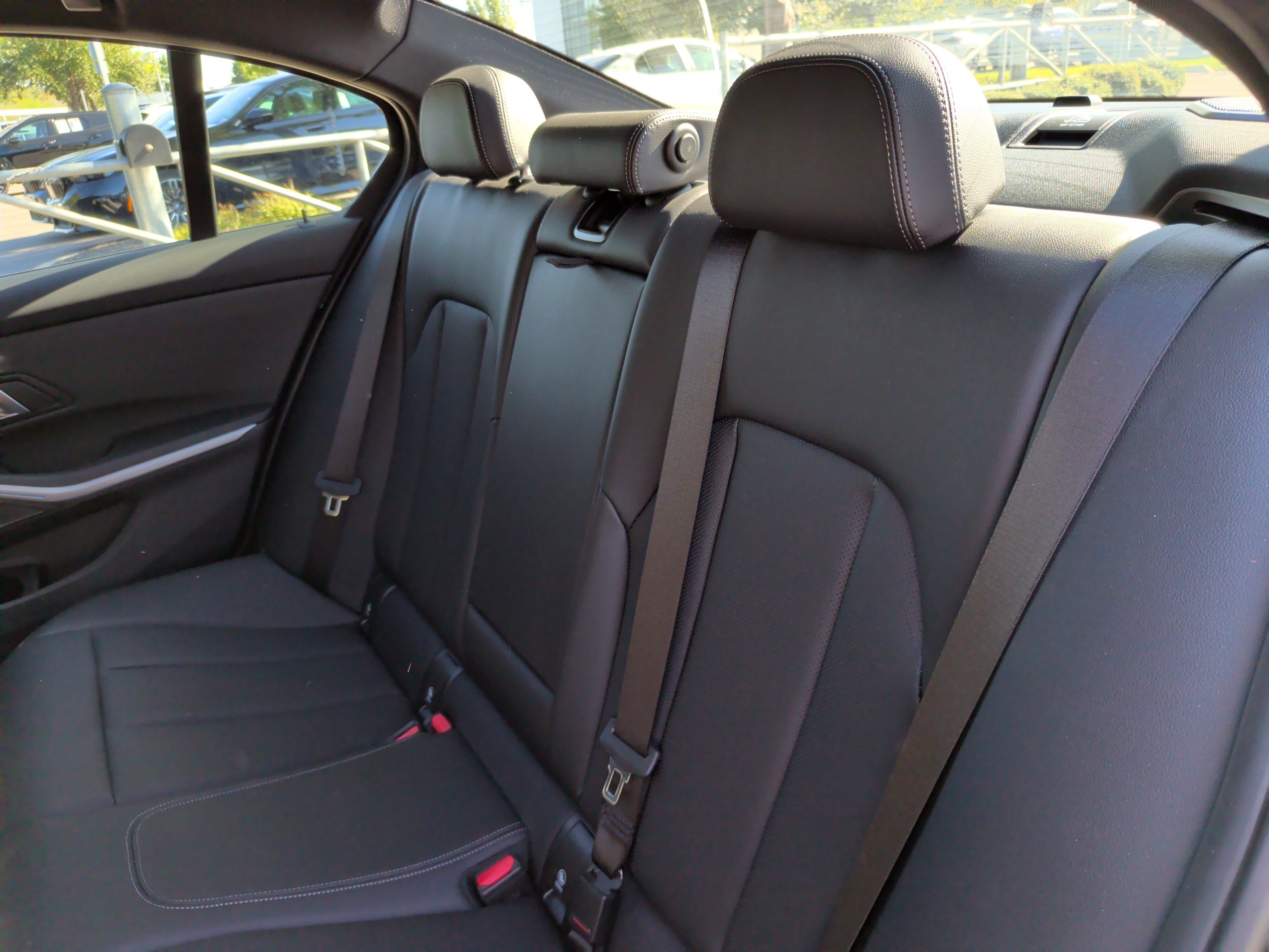 Used 2025 BMW M340i w/ Premium Package RWD image 34