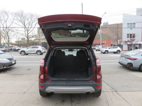 Used 2016 Ford Escape Titanium image 25