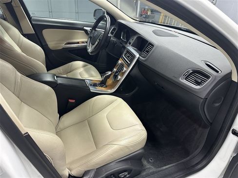 Used 2016 Volvo S60 T5 Premier AWD/4WD image 11