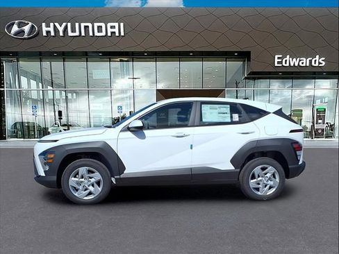 New 2026 Hyundai Kona SE image 3