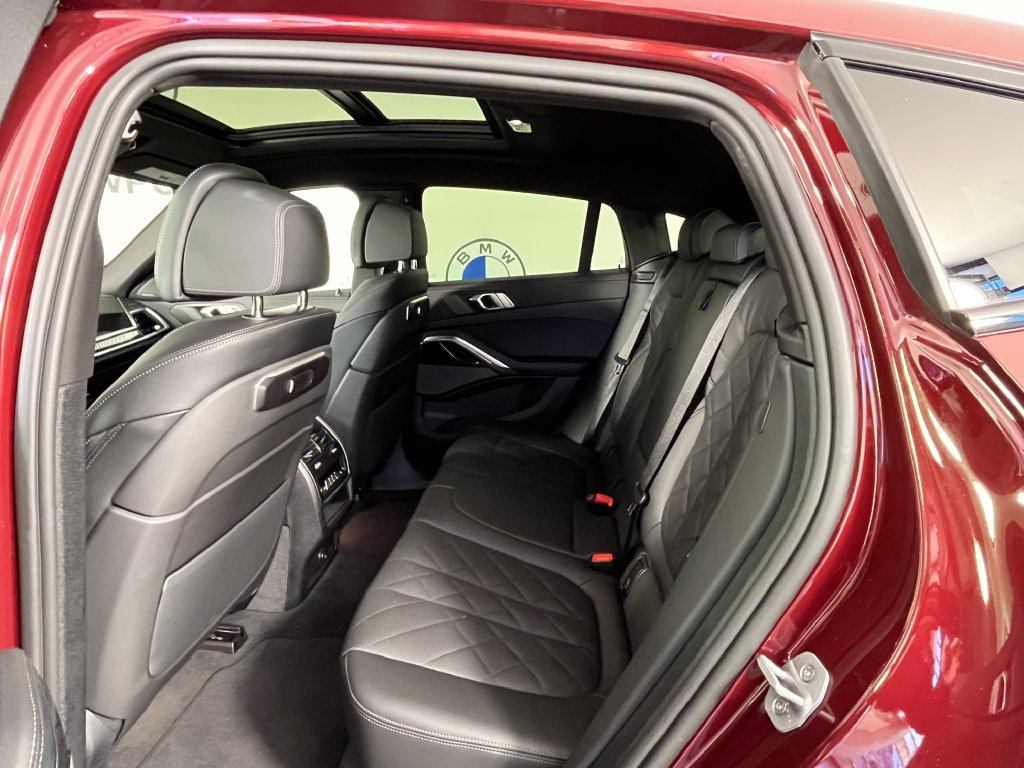Used 2026 BMW X6 xDrive40i w/ Climate Comfort Package AWD/4WD image 22