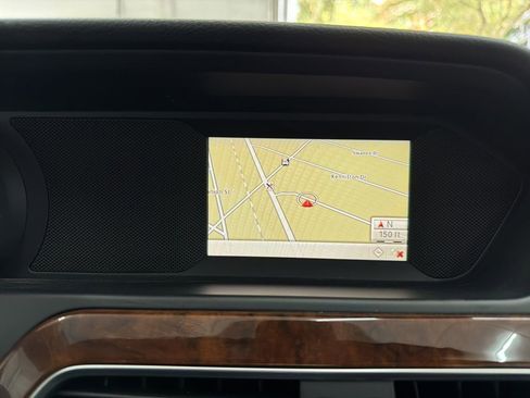 Used 2013 Mercedes-Benz C 250 Sedan image 34