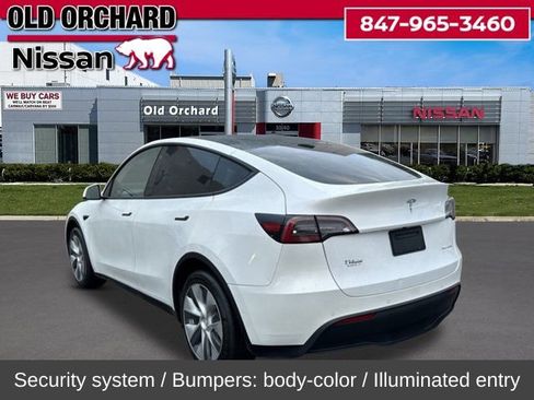 Used 2020 Tesla Model Y Long Range image 9