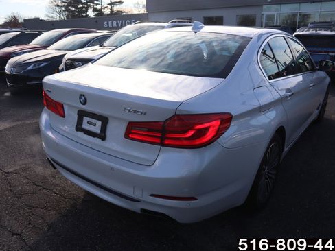 Used 2018 BMW 540i xDrive w/ Premium Package image 5