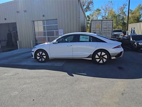 New 2025 Hyundai Ioniq 6 SE image 7