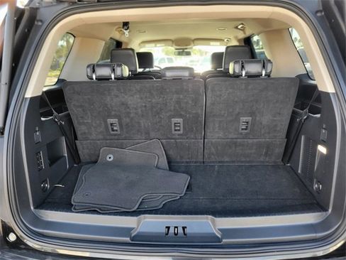 Used 2024 Ford Expedition XLT image 6