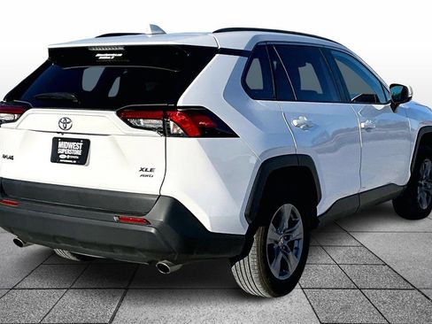 Used 2022 Toyota RAV4 XLE image 11