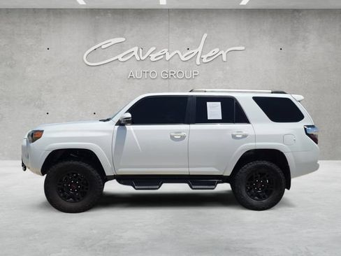 Used 2020 Toyota 4Runner SR5 Premium w/ Moonroof Package AWD/4WD image 13